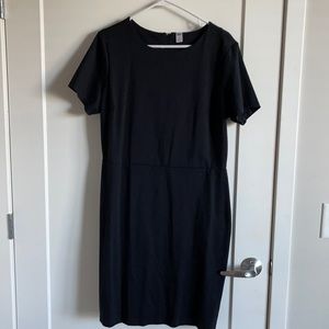 Short sleeve women’s dress